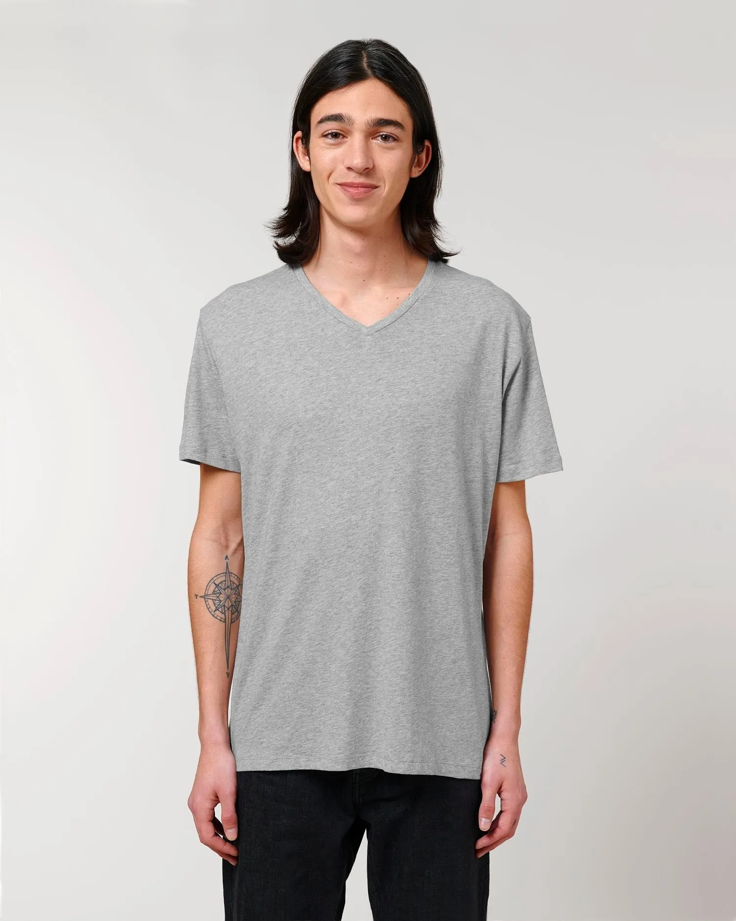Men's Organic V-Neck T-shirt - 155 g/m² | Presenter STTM562