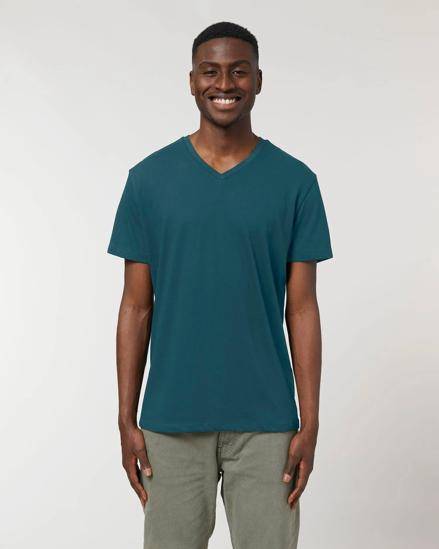Men's Organic V-Neck T-shirt - 155 g/m² | Presenter STTM562