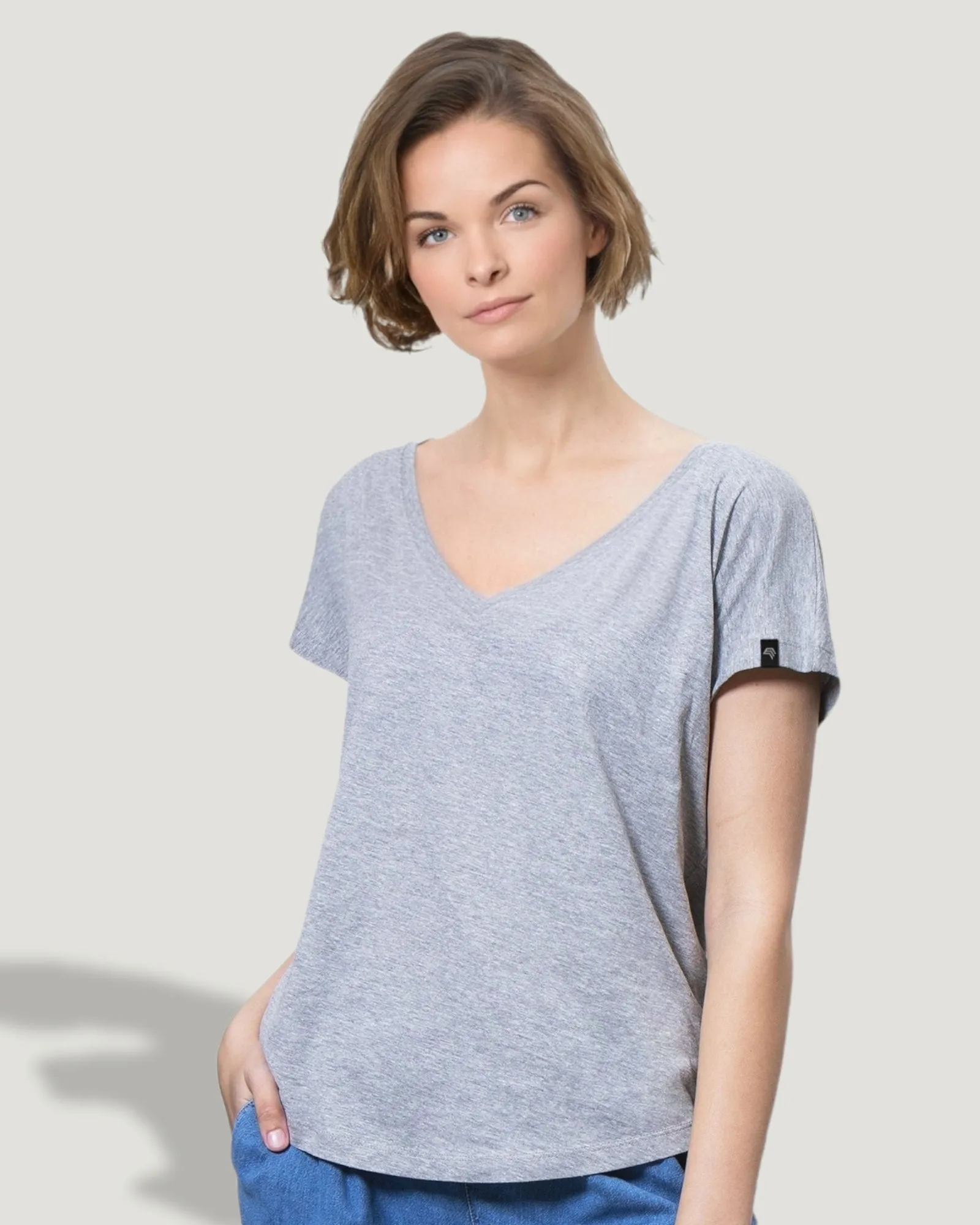 MTS M147 ― Damen Bio-Baumwolle V-Neck T-Shirt - Weiß