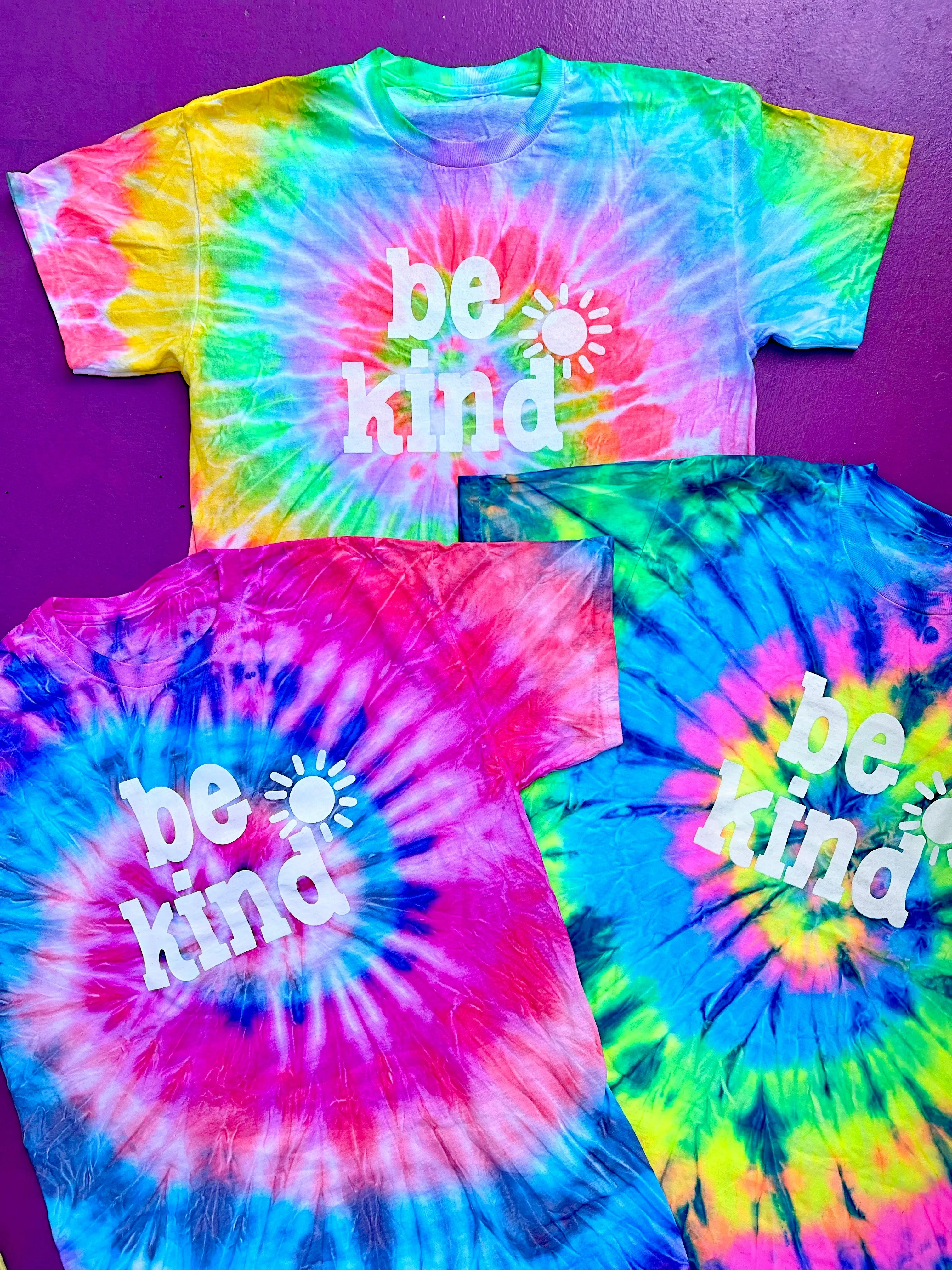 TIE-DYE MYSTERY TEE (BE KIND & PLAIN) - YOUTH